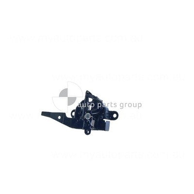 Genuine Toyota Hilux GGN15R/GGN25R/KUN16R Bonnet Lock (02/05-07/11)