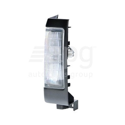 Nissan Navara D21 Front Park / Indicator Lamp RH (02/92-02/97)