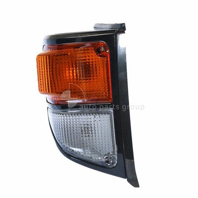 Genuine Toyota Landcruiser Front Park / Indicator Lamp RH (08/99-01/07)