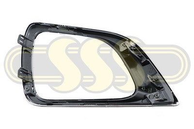 Genuine Nissan / Datsun Navara Ute Fog Lamp Cover Mould Right Hand (11/17-01/21)