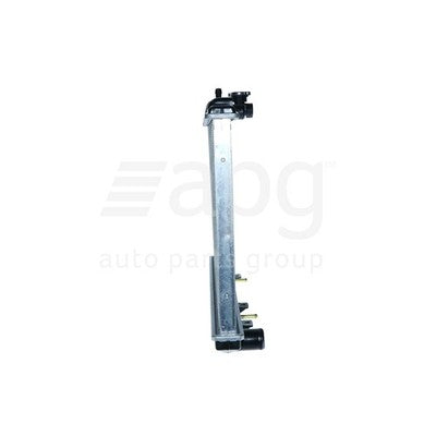 Nissan NX / NXR Radiator Plastic Aluminium 320 x 648 x 26 mm 35 / 35 mm