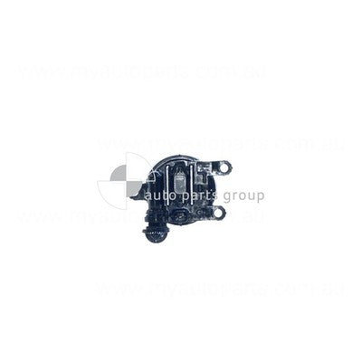 Genuine Mitsubishi Outlander ZM Fog Lamp RH (08/21-On)