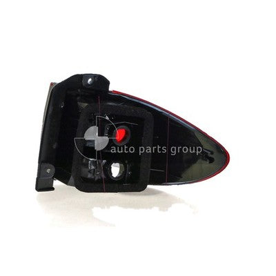 Genuine Toyota Tarago ACR30R Tail Lamp LH (02/00-12/05)