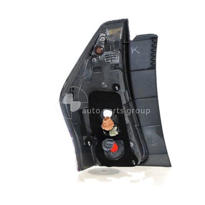 Genuine Toyota Prius-V ZVW40R Tail Lamp RH (03/12-04/15)
