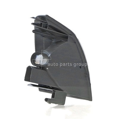 Genuine Nissan X-trail T30 Front Park / Indicator Lamp LH (09/01-09/07)