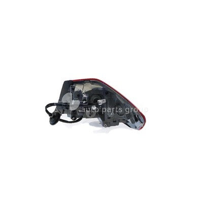 Genuine Hyundai Elantra AD Tail Lamp LH (12/15-10/18)