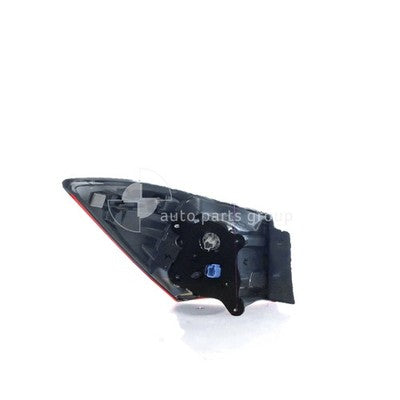 Genuine Toyota Corolla ZRE172R Tail Lamp RH LED (12/13-09/19)