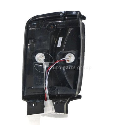 Toyota Hilux YN63/LN65 Front Park / Indicator Lamp LH (08/83-08/88)