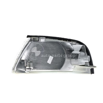 Mitsubishi Lancer CE Front Park / Indicator Lamp RH (06/96-06/02)