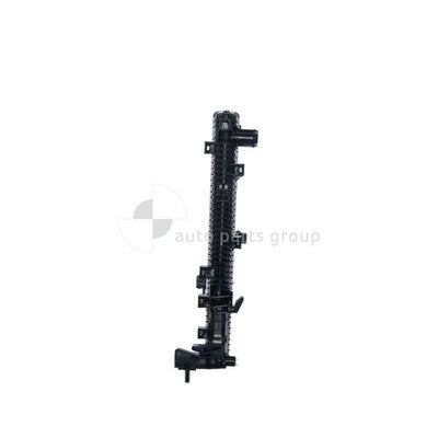 Jeep Cherokee KL Radiator Plastic Aluminium 674 x 435 x 26 mm 33 / 30 mm