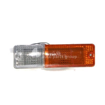 Nissan 720 720/MQ Front Bar Park / Indicator Lamp RH (01/80-07/87)