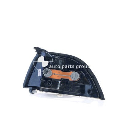 Toyota Corolla AE90/AE92/AE93/AE94 Front Park / Indicator Lamp RH (02/89-07/94)