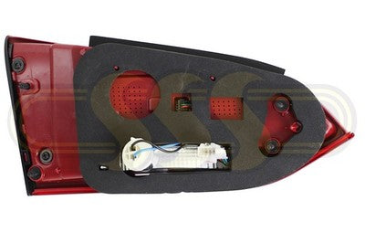 Genuine Hyundai Santa Fe Wagon Rear Garnish Lamp Right Hand (05/15-02/18)