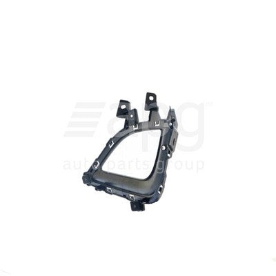 Genuine Hyundai i30 GD/GD II Front Bar Grille RH (12/14-03/17)
