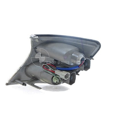 Genuine Nissan Patrol GU Front Park / Indicator Lamp RH (04/99-09/07)