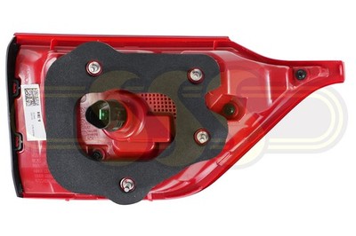 Genuine Kia Sportage Rear Garnish Lamp Right Hand With LED (11/15-05/18)
