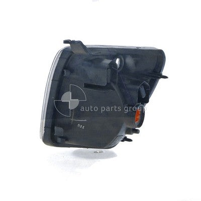 Genuine Toyota Townace Front Park / Indicator Lamp RH (01/97-12/01)