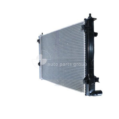 Holden Berlina Radiator Plastic Aluminium 675 x 428 x 34 mm 35 / 35 mm