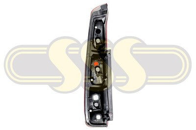 Genuine Nissan / Datsun Xtrail Tail Lamp Right Hand (09/01-11/03)