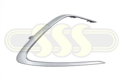 Toyota Camry Bar Mould Right Hand Front Silver (03/21-On)