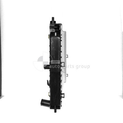 Ford Falcon AU Radiator Plastic Aluminium 665 x 428 x 26 mm 35 / 37 mm