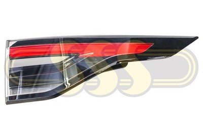 Land Rover Discovery Tail Lamp Right Hand Low Line Spec, One Red Line (2019-On)