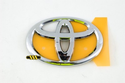 Genuine Toyota Corolla 94-On Badge/Logo *T* Logo On Tail Gate (03/07-10/09)