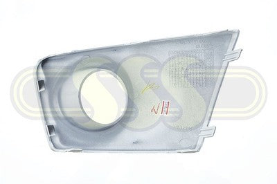 Genuine Mitsubishi Triton Fog Lamp Cover Right Hand White White (09/09-05/15)
