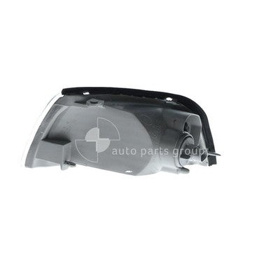 Mitsubishi Lancer CE Front Park / Indicator Lamp RH (06/96-06/02)