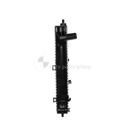 Ford Fairlane AU Radiator Plastic Aluminium 665 x 428 x 26 mm 35 / 38 mm