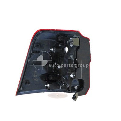 Genuine Toyota Landcruiser VDJ200 Tail Lamp RH (11/07-11/21)