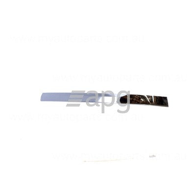 Genuine Volkswagen Touareg 7P Front Bar Mould RH (07/11-03/19)