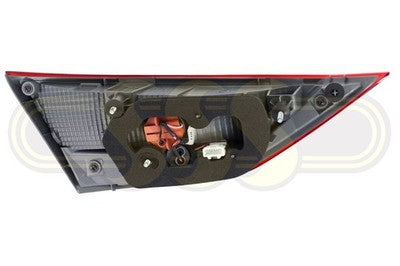 Genuine Hyundai Elantra Rear Garnish Lamp Right Hand No LED (12/15-09/18)