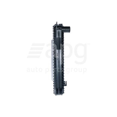 Ford Fairlane NC/DC/XG Radiator Plastic Aluminium 700 x 418 x 32 mm 38 / 45 mm