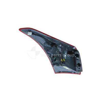 Genuine Hyundai i30 GD/GD II Tail Lamp RH (05/12-03/17)