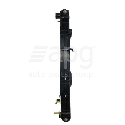 Toyota Hilux Radiator Plastic Aluminium 535 x 653 x 26 mm : Man/Auto 4.0 L 1GRFE