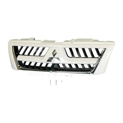 Genuine Mitsubishi Pajero NP Grille (11/02-06/06)