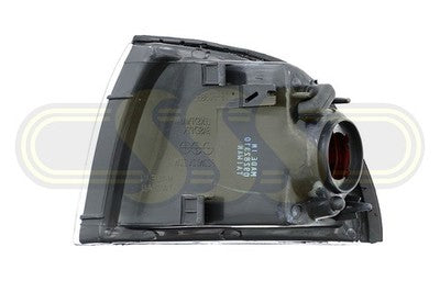 Mitsubishi Magna Corner Lamp Right Hand (08/00-05/03)