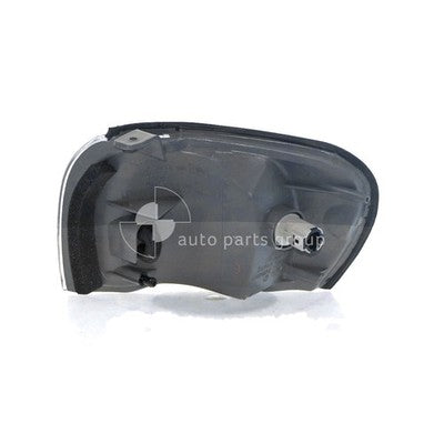 Genuine Subaru Impreza GC/GF/GM Front Park / Indicator Lamp RH (04/93-09/00)
