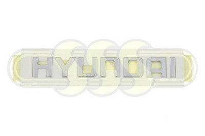 Genuine Hyundai Tucson Badge/Logo *Hyundai* On T.Gate (04/04-12/10)
