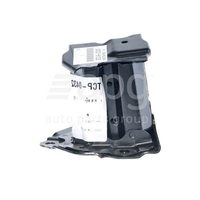 Genuine Toyota Corolla ZRE152R/ZRE153R Rear Bar Bracket RH (03/07-12/13)