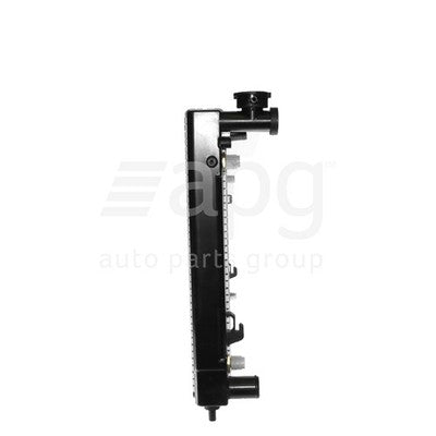Holden Commodore VU/VX Radiator Plastic Aluminium 675 x 428 x 26 mm 35 / 35 mm