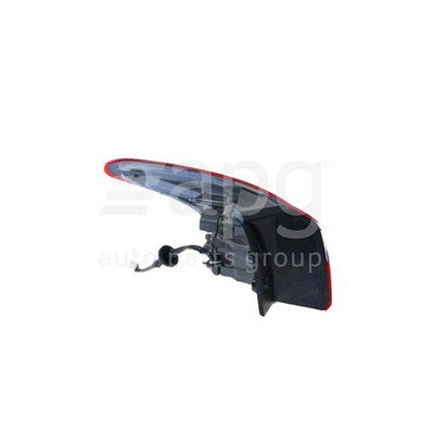 Genuine Hyundai i30 GD/GD II Tail Lamp RH (02/13-12/15)