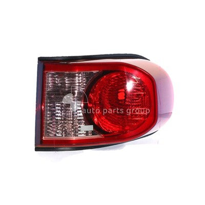 Genuine Toyota FJ Cruiser GSJ15R Tail Lamp RH (11/10-08/16)