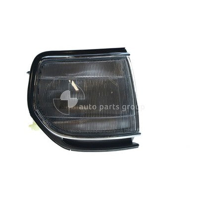 Toyota Landcruiser Front Park / Indicator Lamp RH (01/90-01/98)