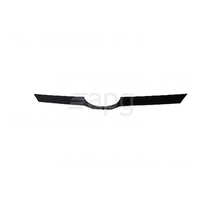 Genuine Subaru XV G5X Grille Mould Lower (05/17-12/20)