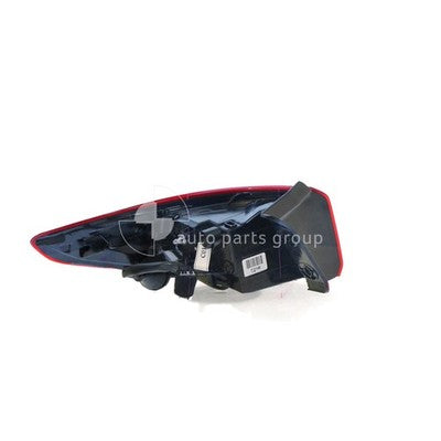 Genuine Hyundai Kona OS Tail Lamp RH (08/17-11/20)