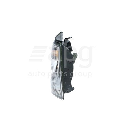 Genuine Subaru Forester SF Front Park / Indicator Lamp RH (01/00-06/02)
