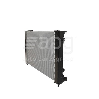 Holden Commodore VU/VX Radiator Plastic Aluminium 675 x 428 x 32 mm 35 / 35 mm