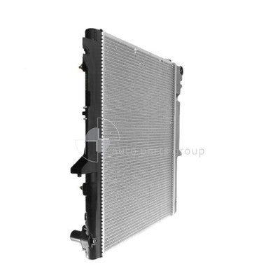 Mitsubishi Challenger Radiator Plastic Aluminium 525 x 638 x 26 mm 35 / 35 mm